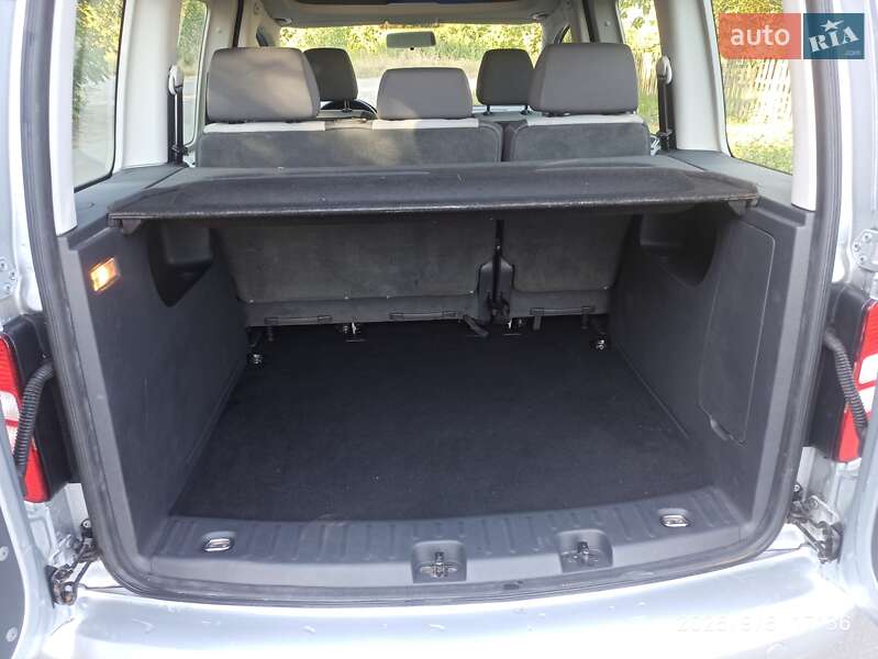 Минивэн Volkswagen Caddy 2010 в Ровно фото 28 Минивэн Volkswagen Caddy 2010 в Ровно