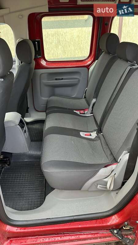 Минивэн Volkswagen Caddy 2008 в Львове