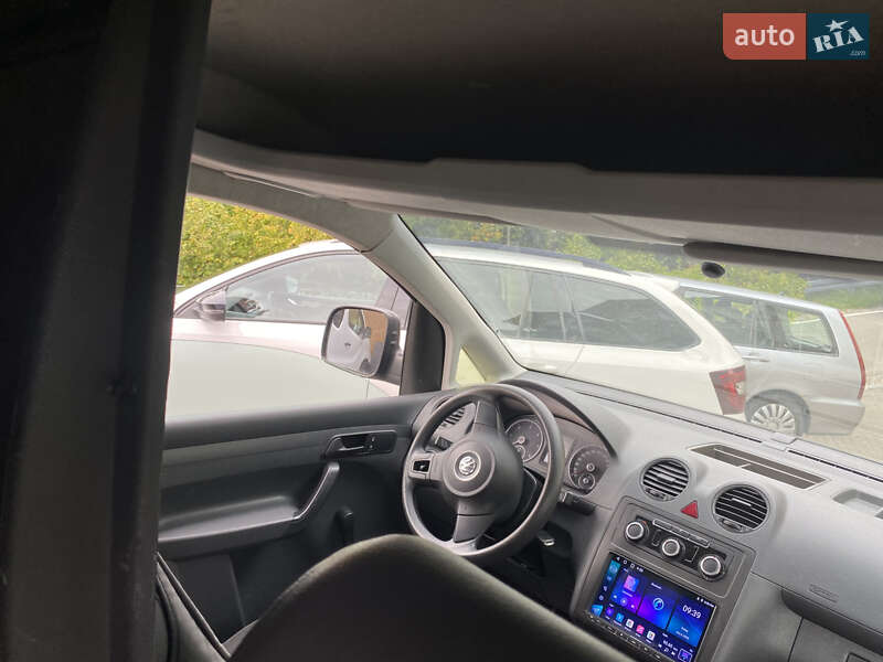 Мінівен Volkswagen Caddy 2012 в Луцьку