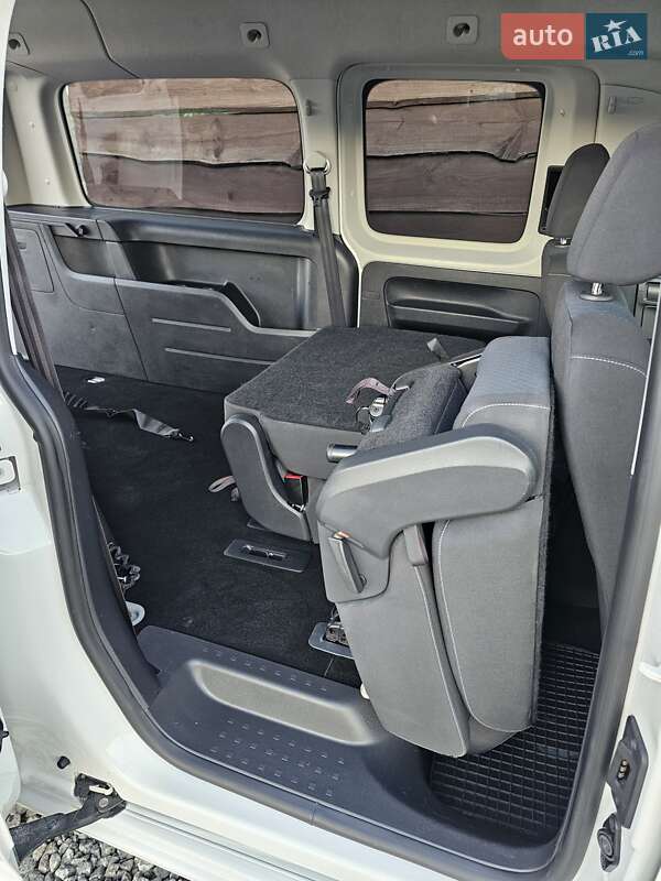 Минивэн Volkswagen Caddy 2017 в Шепетовке фото 50 Минивэн Volkswagen Caddy 2017 в Шепетовке