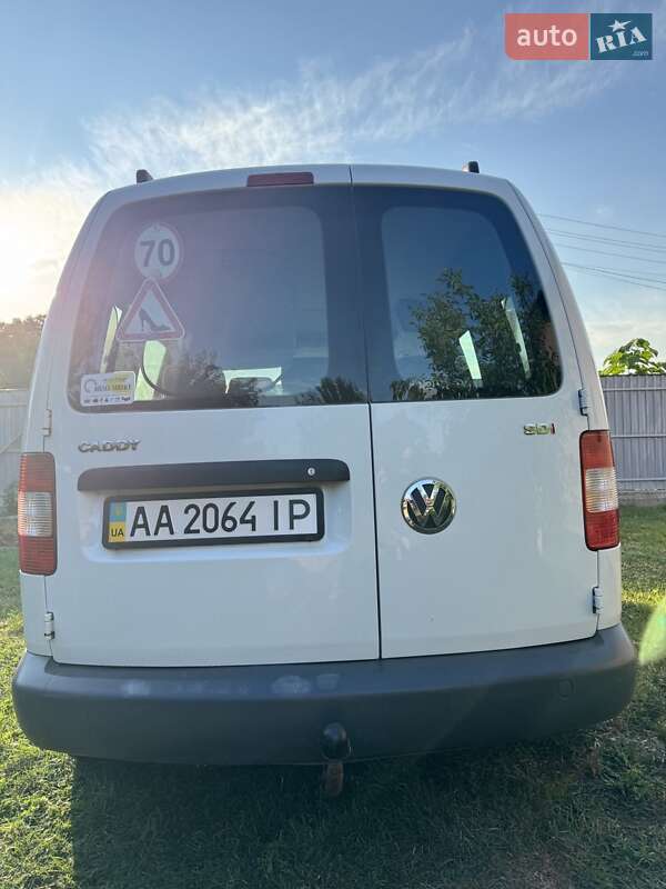 Минивэн Volkswagen Caddy 2006 в Киеве