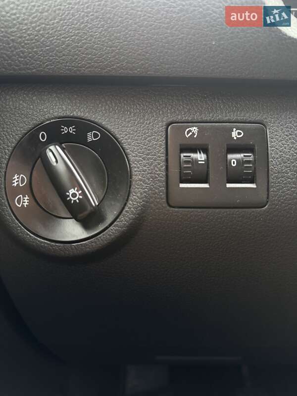 Минивэн Volkswagen Caddy 2015 в Тячеве