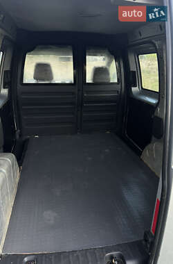 Грузовой фургон Volkswagen Caddy 2012 в 