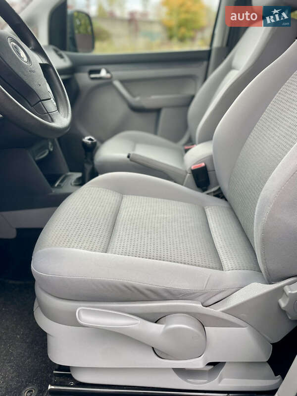 Минивэн Volkswagen Caddy 2008 в Луцке