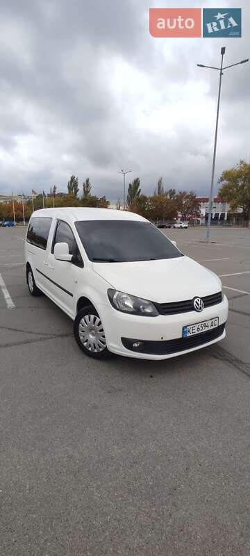 Мінівен Volkswagen Caddy 2014 в Дніпрі