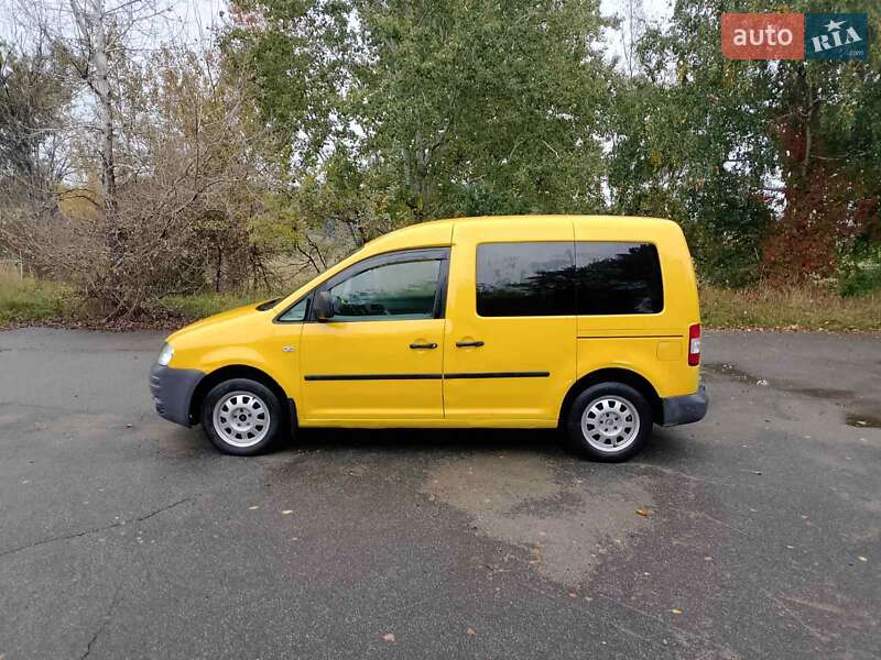 Минивэн Volkswagen Caddy 2006 в Киеве
