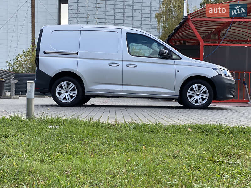 Грузовой фургон Volkswagen Caddy 2022 в Радивилове