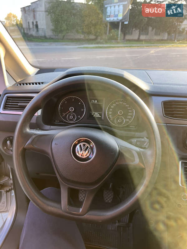 Минивэн Volkswagen Caddy 2016 в Виноградове фото 11 Минивэн Volkswagen Caddy 2016 в Виноградове