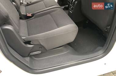 Минивэн Volkswagen Caddy 2011 в 