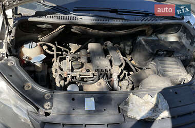 Мінівен Volkswagen Caddy 2012 в 