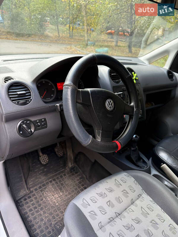 Минивэн Volkswagen Caddy 2007 в Днепре