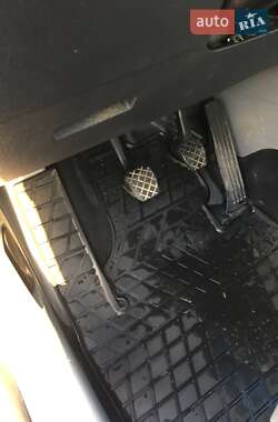 Минивэн Volkswagen Caddy 2009 в 