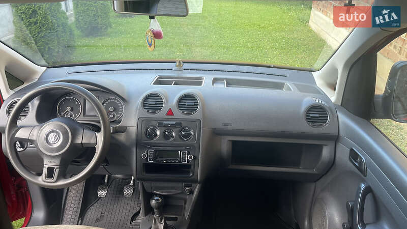 Грузовой фургон Volkswagen Caddy 2012 в Коломые
