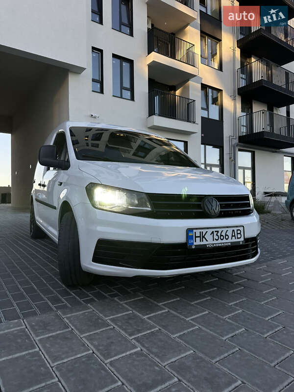 Мінівен Volkswagen Caddy 2015 в 