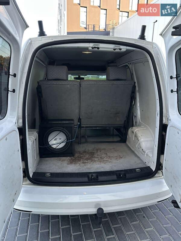 Минивэн Volkswagen Caddy 2015 в Ровно