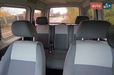 Мінівен Volkswagen Caddy 2011 в 