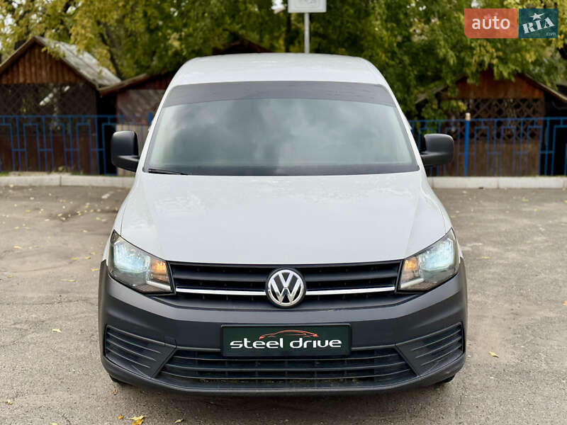Грузовой фургон Volkswagen Caddy 2016 в Николаеве