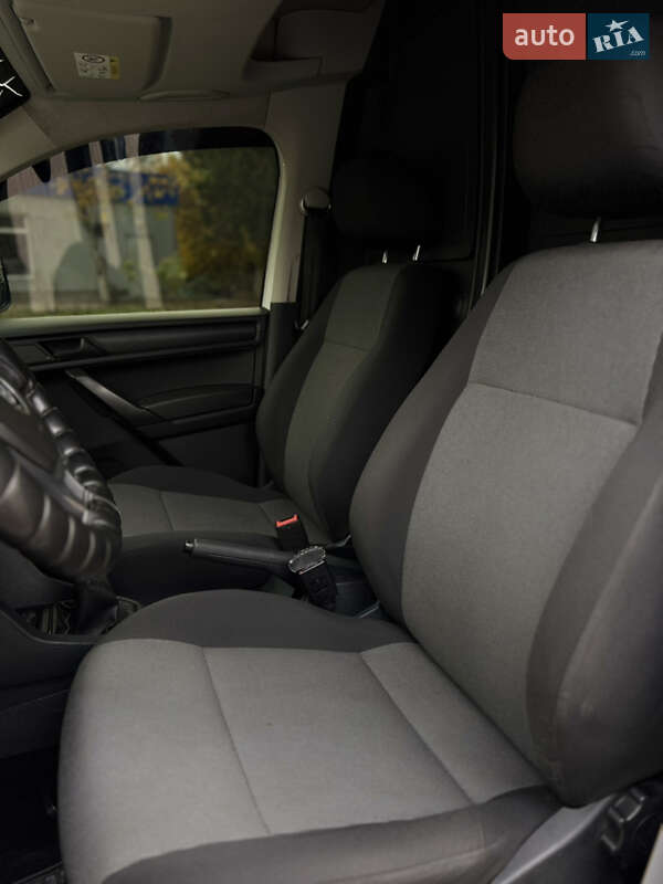 Грузовой фургон Volkswagen Caddy 2016 в Николаеве