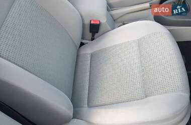 Минивэн Volkswagen Caddy 2009 в 