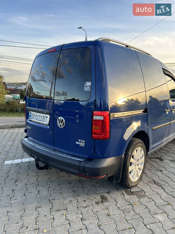 Минивэн Volkswagen Caddy 2015 в Черновцах