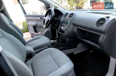 Мінівен Volkswagen Caddy 2010 в 