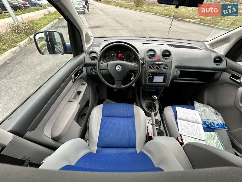 Минивэн Volkswagen Caddy 2008 в Виннице
