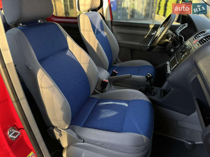 Минивэн Volkswagen Caddy 2006 в Виннице