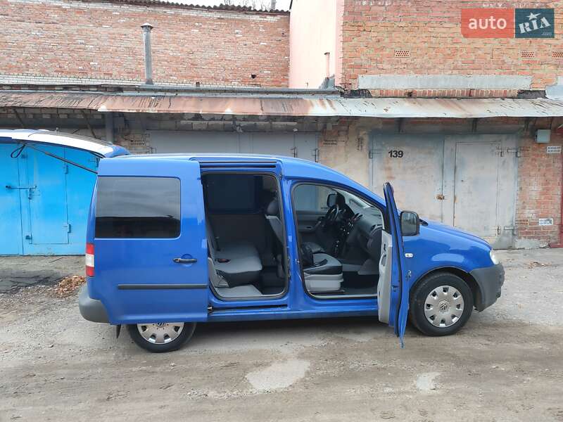 Минивэн Volkswagen Caddy 2009 в 