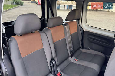 Минивэн Volkswagen Caddy 2013 в 