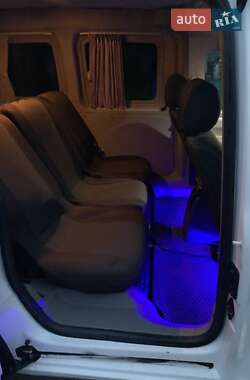Минивэн Volkswagen Caddy 2008 в 