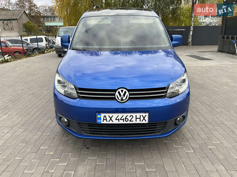 Минивэн Volkswagen Caddy 2014 в Миргороде