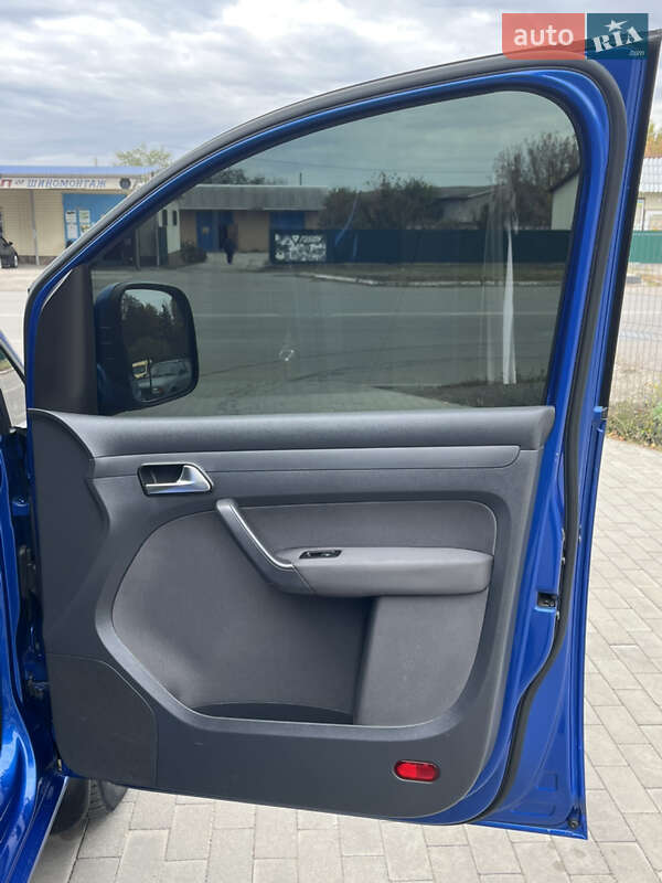 Минивэн Volkswagen Caddy 2014 в Миргороде