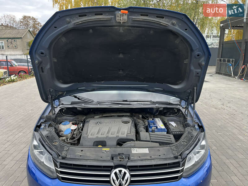 Минивэн Volkswagen Caddy 2014 в Миргороде