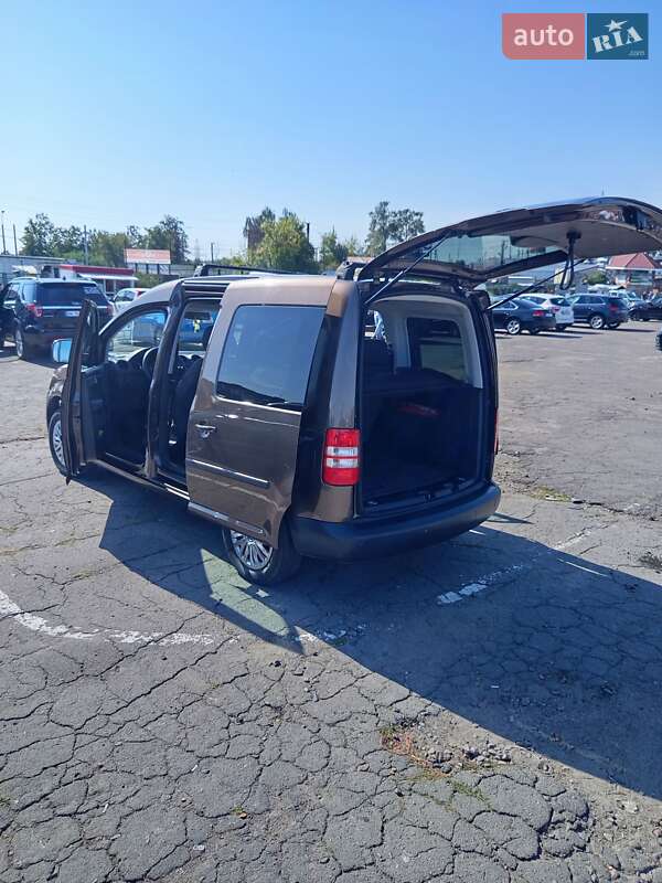 Мінівен Volkswagen Caddy 2015 в Рівному