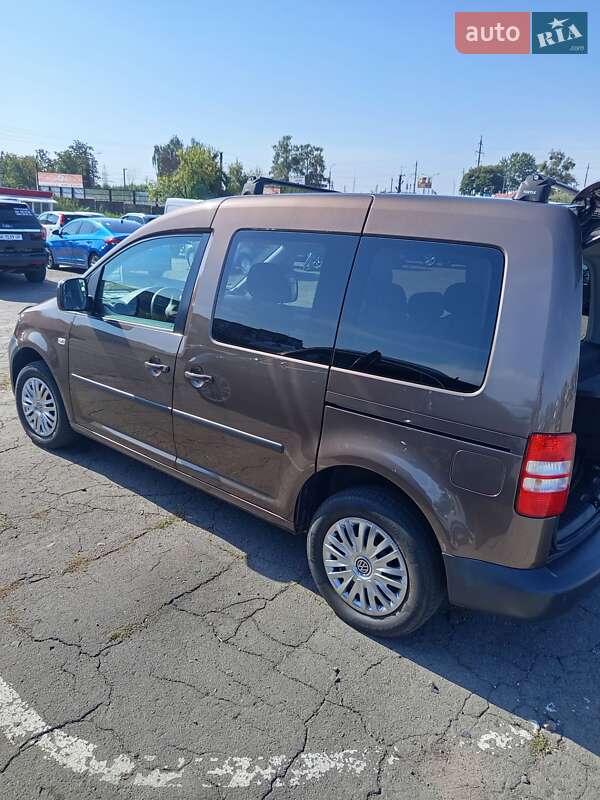 Мінівен Volkswagen Caddy 2015 в Рівному