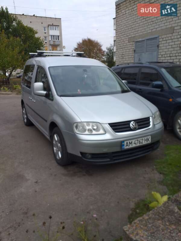 Минивэн Volkswagen Caddy 2009 в Житомире