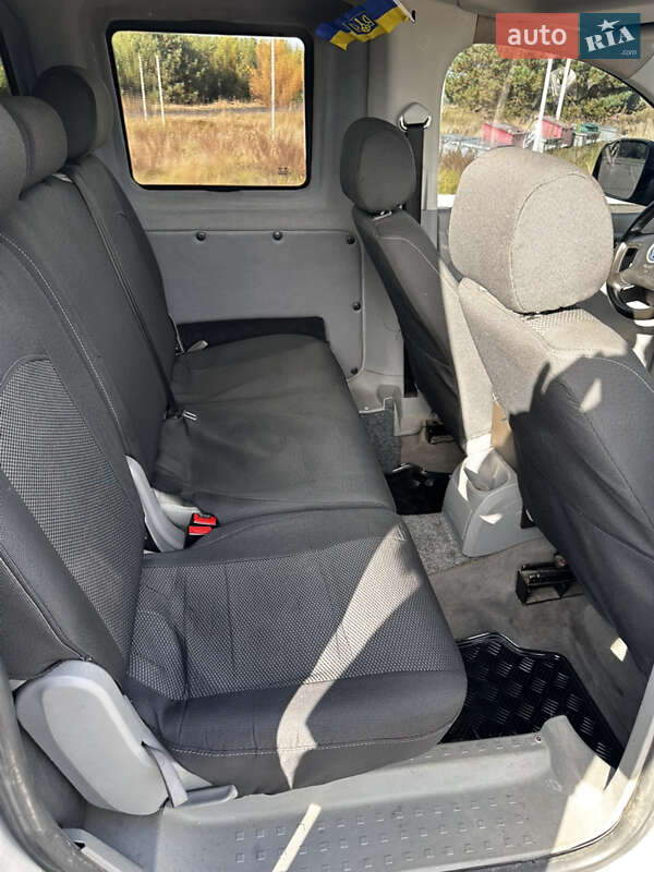 Минивэн Volkswagen Caddy 2005 в Сарнах фото 13 Минивэн Volkswagen Caddy 2005 в Сарнах