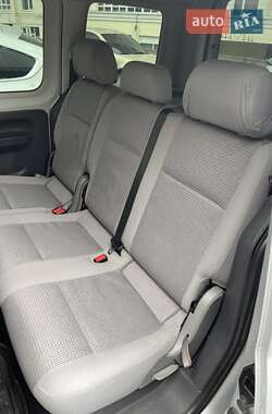 Мінівен Volkswagen Caddy 2011 в  фото 14 Мінівен Volkswagen Caddy 2011 в