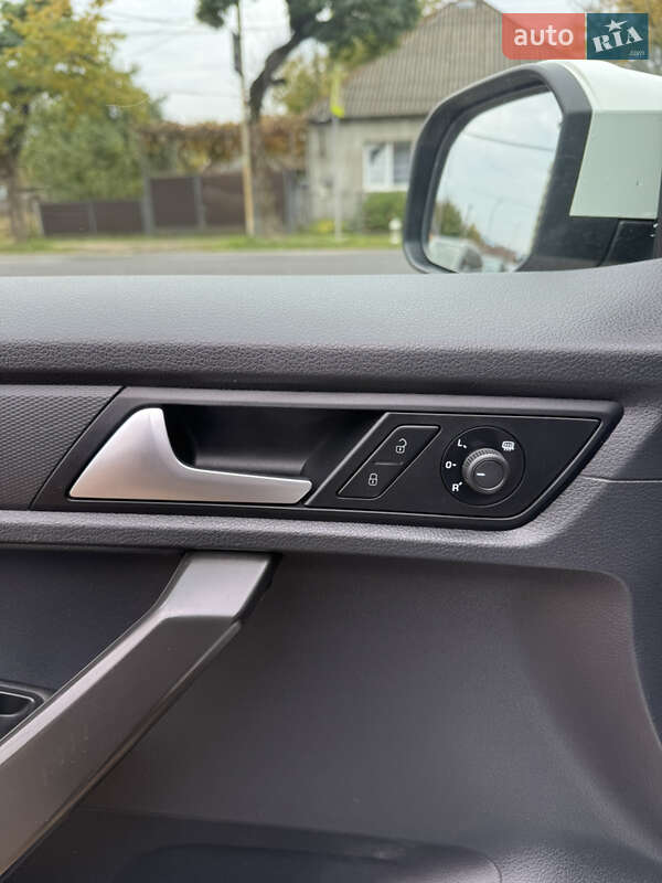 Мінівен Volkswagen Caddy 2017 в Сваляві фото 25 Мінівен Volkswagen Caddy 2017 в Сваляві