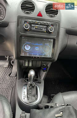 Минивэн Volkswagen Caddy 2011 в 