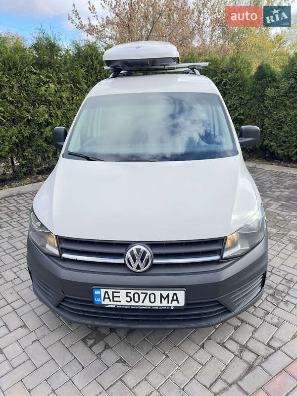 Грузовой фургон Volkswagen Caddy 2016 в Кривом Роге