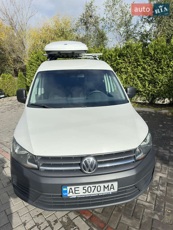 Грузовой фургон Volkswagen Caddy 2016 в Кривом Роге