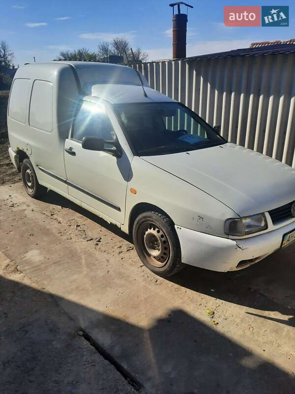 Вантажний фургон Volkswagen Caddy 2002 в Олександрівці (Краматорського району)
