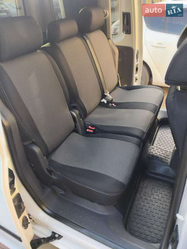 Мінівен Volkswagen Caddy 2013 в Мукачевому фото 4 Мінівен Volkswagen Caddy 2013 в Мукачевому