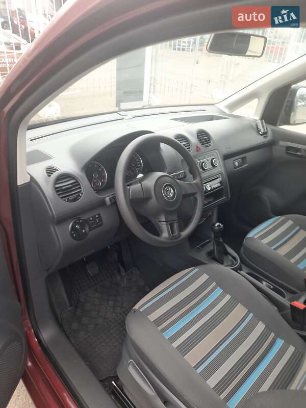 Мінівен Volkswagen Caddy 2011 в Рокитному