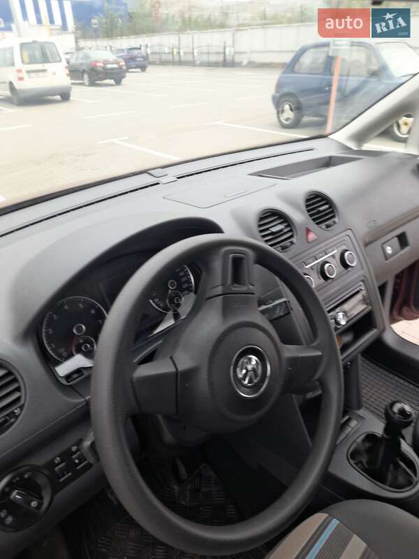 Мінівен Volkswagen Caddy 2011 в Рокитному