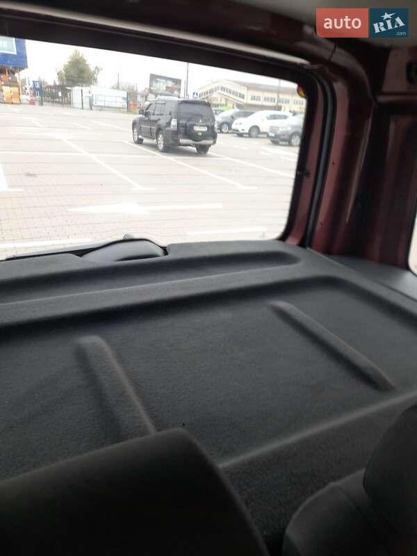 Мінівен Volkswagen Caddy 2011 в Рокитному