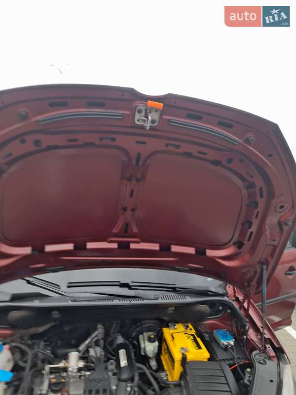 Мінівен Volkswagen Caddy 2011 в Рокитному