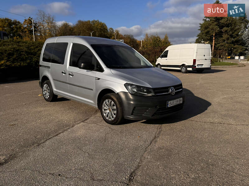 Минивэн Volkswagen Caddy 2017 в Умани