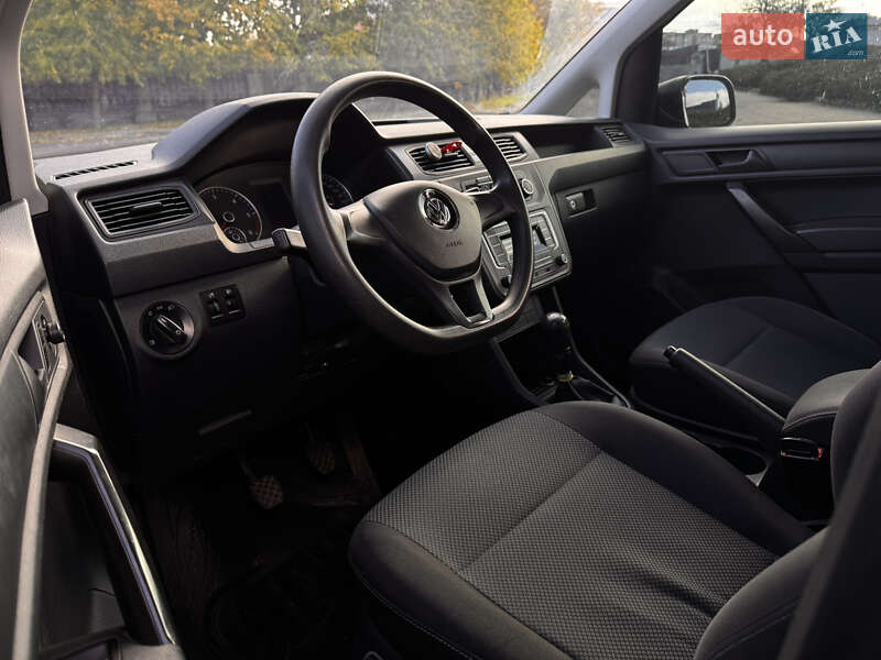 Минивэн Volkswagen Caddy 2017 в Умани